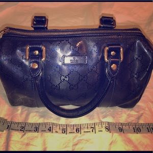 Blue Gucci micro Guccissima leather purse